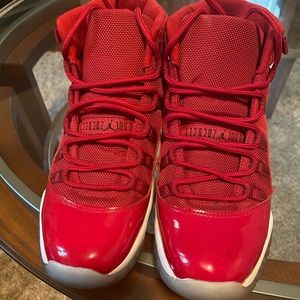 Jordan retro 11 “win like 96” size 6
